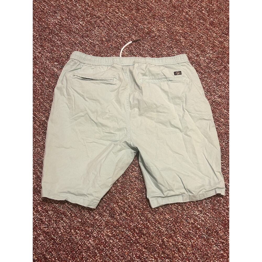 Free planet men’s large elastic casual shorts ￼